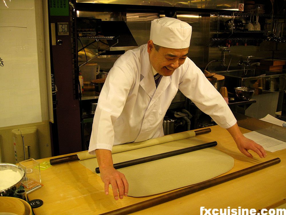 Making soba noodles
